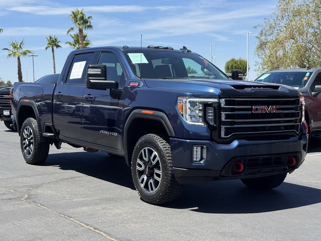2022 GMC Sierra 2500HD AT4 Crew Cab 4WD