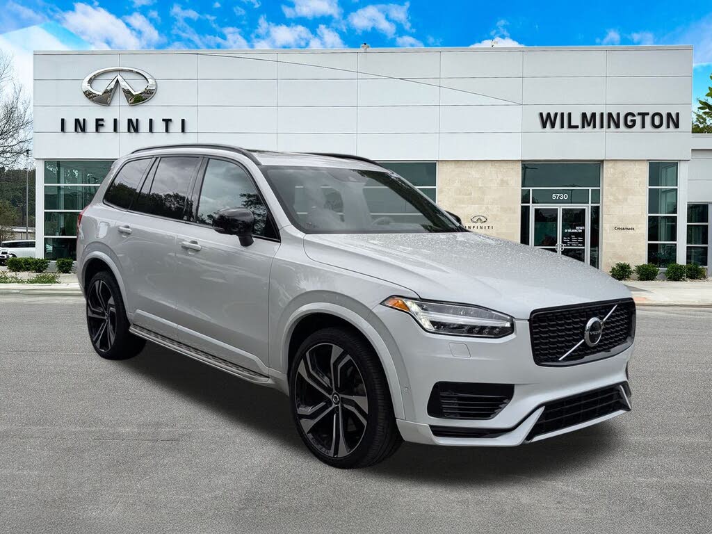 2021 Volvo XC90 T8 Recharge R-Design eAWD
