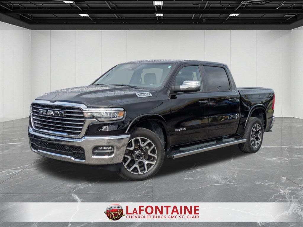 2025 RAM 1500 Laramie Crew Cab 4WD