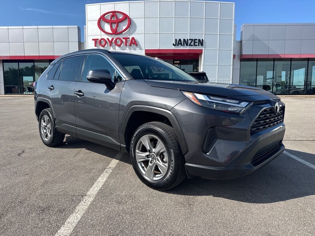 2024 Toyota RAV4 XLE FWD
