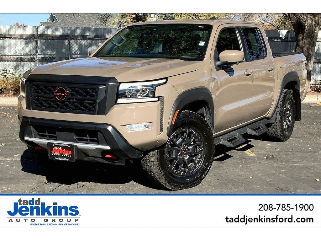 2023 Nissan Frontier PRO-4X Crew Cab 4WD