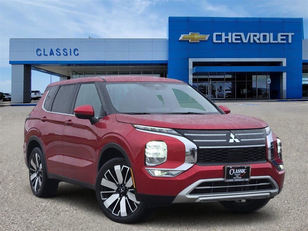 2025 Mitsubishi Outlander SE FWD