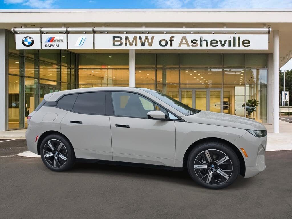 2026 BMW iX xDrive45