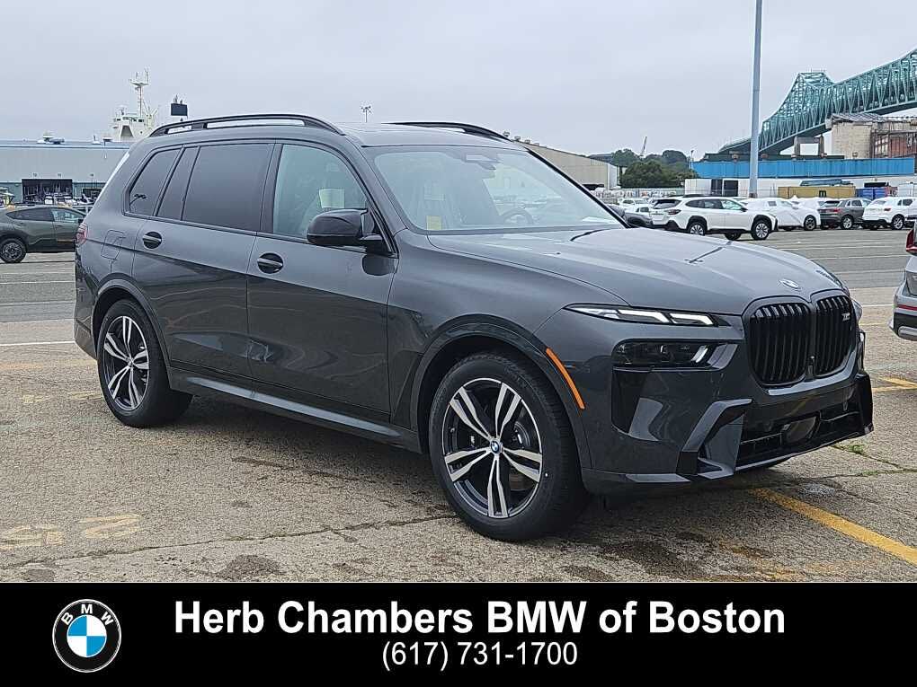 2026 BMW X7 M60i AWD