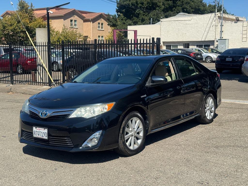 2012 Toyota Camry Hybrid XLE FWD