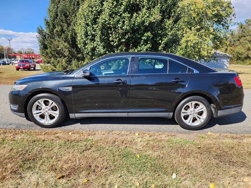 2014 Ford Taurus SEL