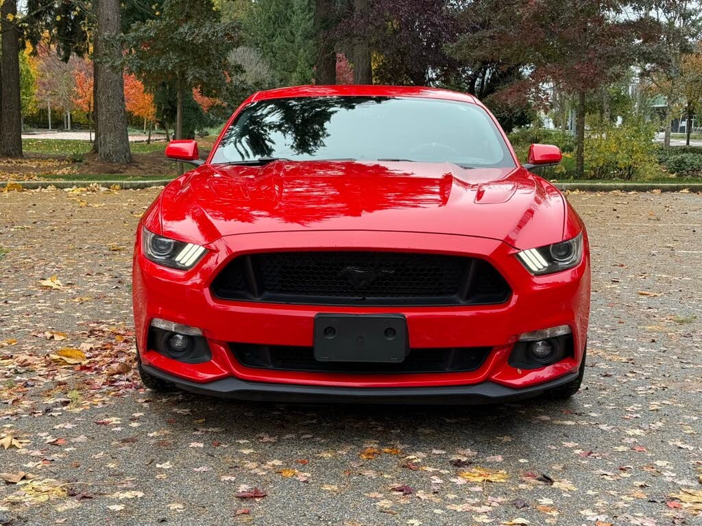2017 Ford Mustang GT Premium Coupe RWD