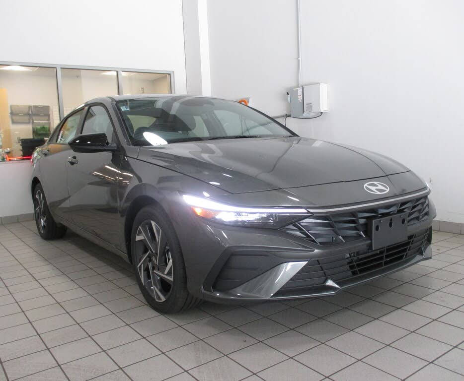 2025 Hyundai Elantra Hybrid SEL Sport FWD