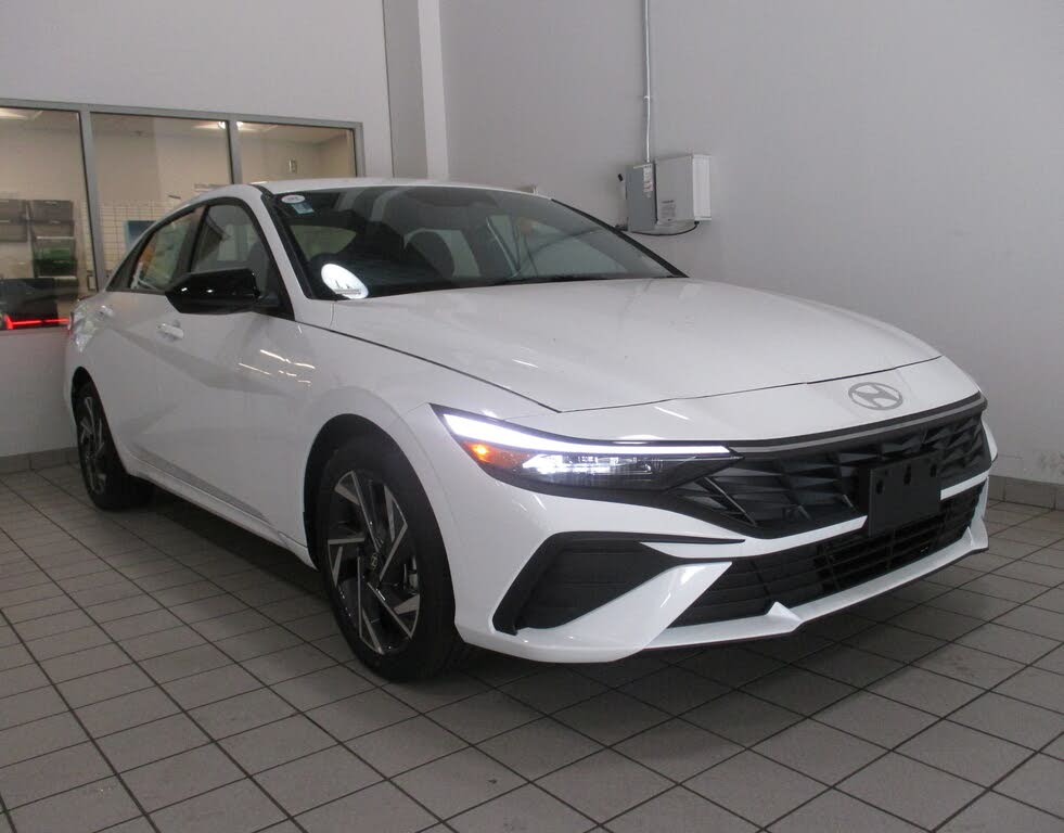 2025 Hyundai Elantra Hybrid SEL Sport FWD