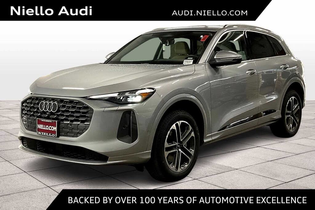 2025 Audi Q5 quattro Premium Plus 40 TFSI