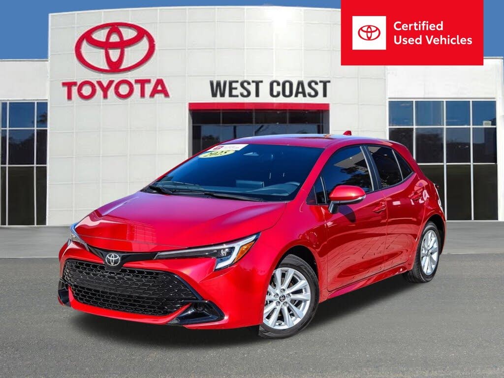 2025 Toyota Corolla Hatchback SE FWD