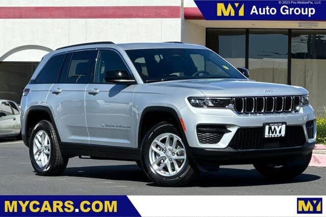2025 Jeep Grand Cherokee Laredo X 4WD