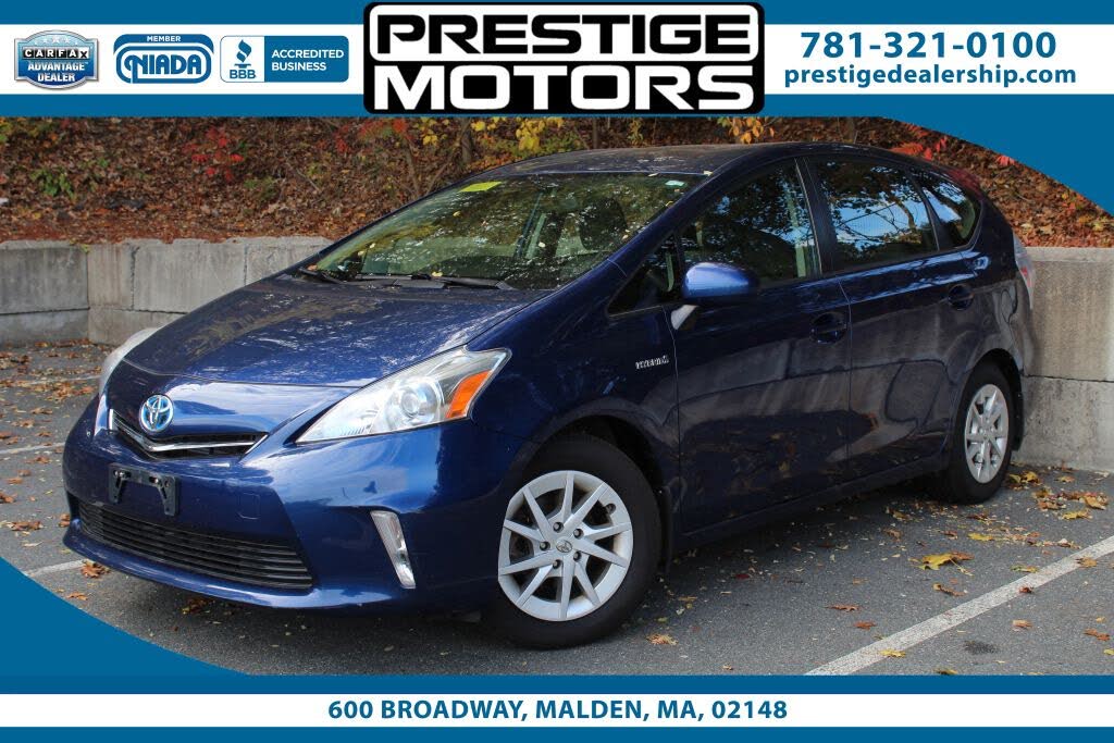 2012 Toyota Prius v Three FWD
