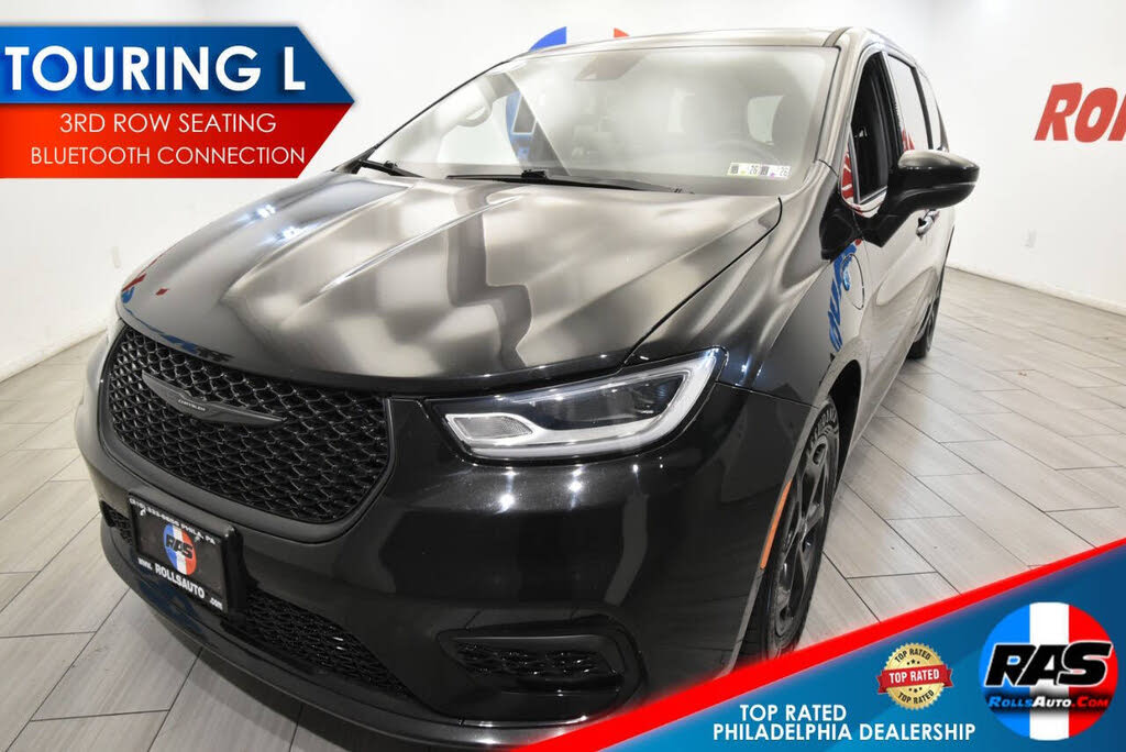 2023 Chrysler Pacifica Hybrid Touring L FWD