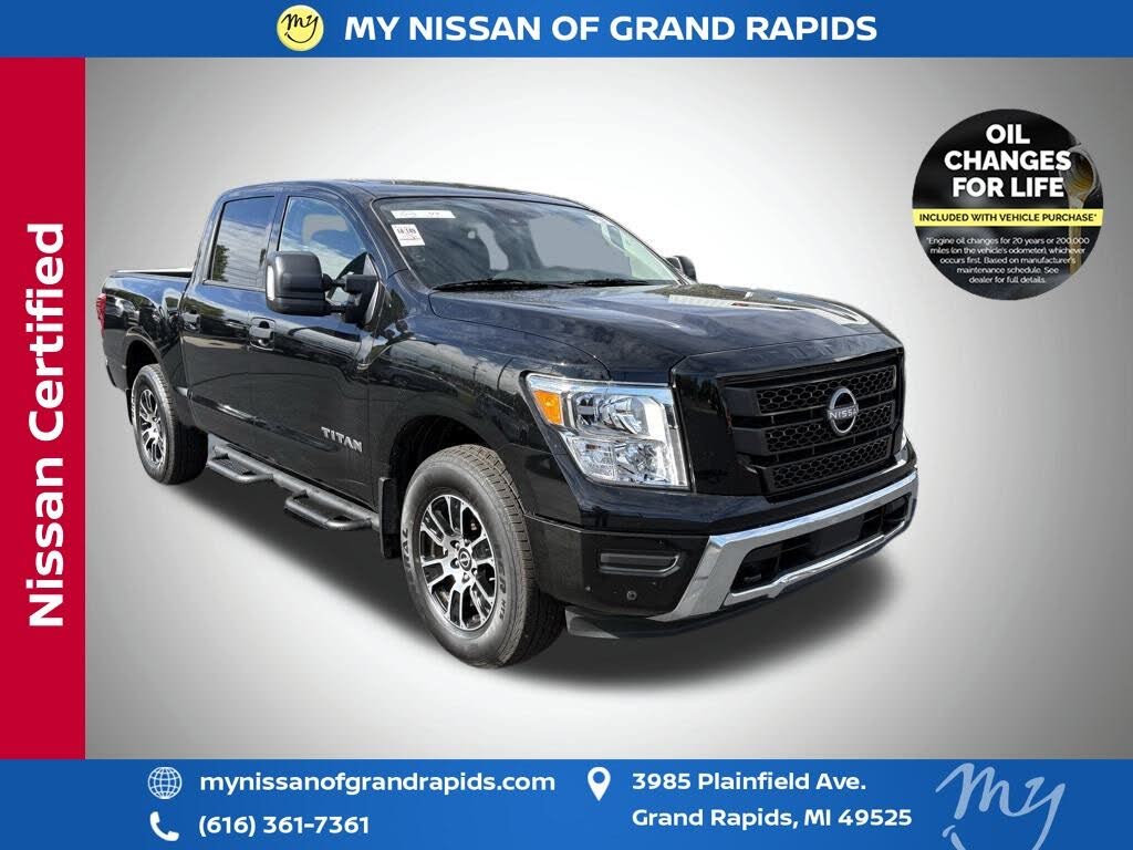 2024 Nissan Titan SV Crew Cab 4WD