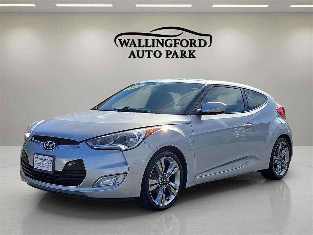 2016 Hyundai Veloster FWD with Yellow Accent Interior