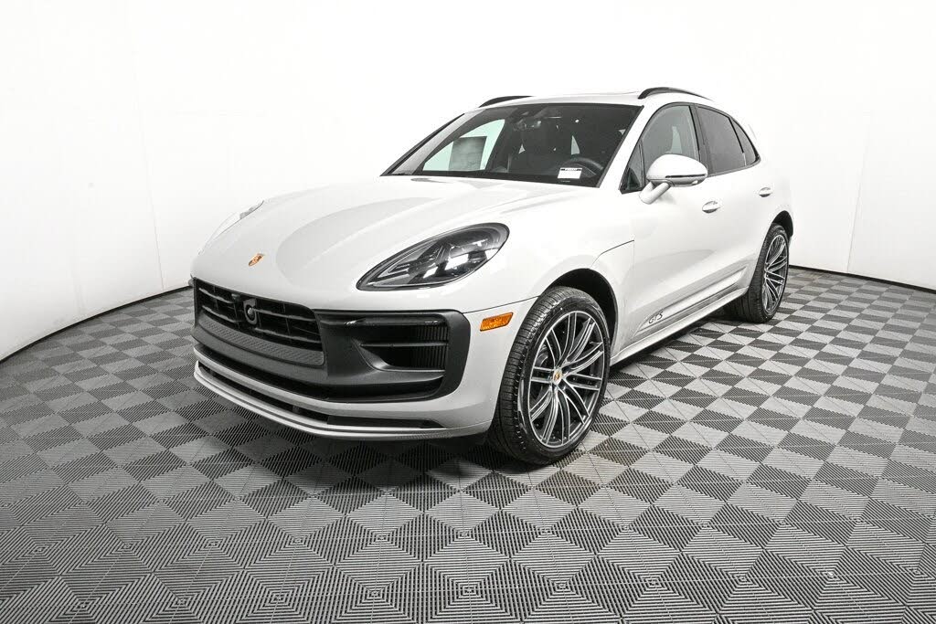 2026 Porsche Macan GTS AWD