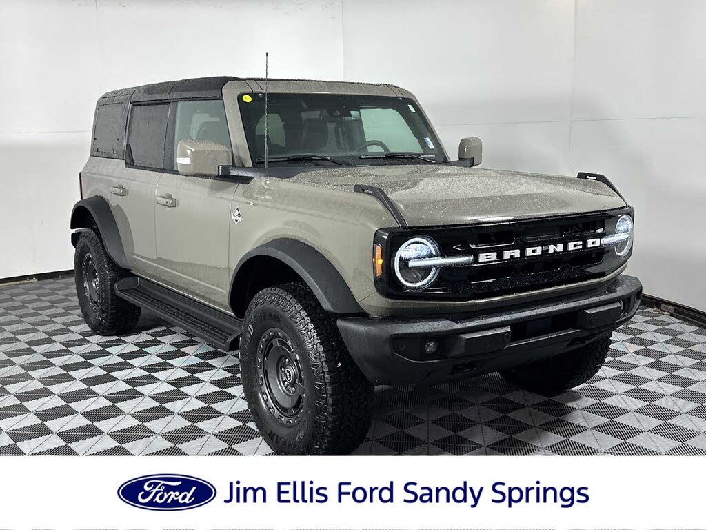 2025 Ford Bronco Outer Banks 4-Door 4WD