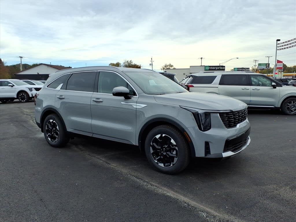 2026 Kia Sorento S FWD