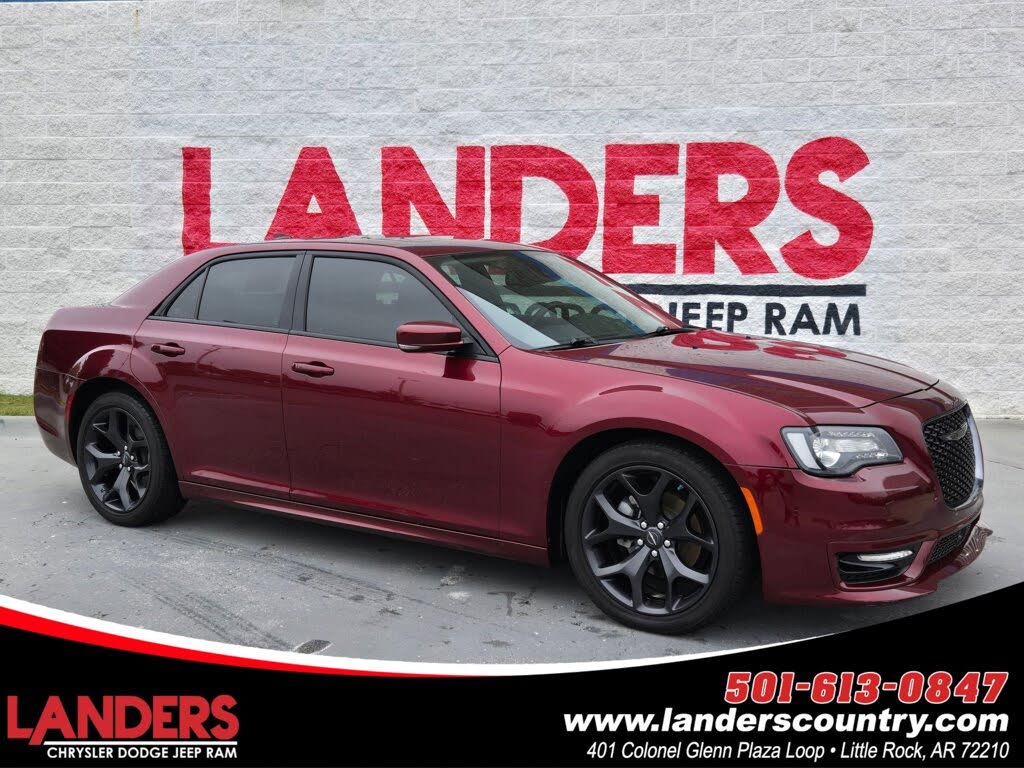 2023 Chrysler 300 Touring L RWD