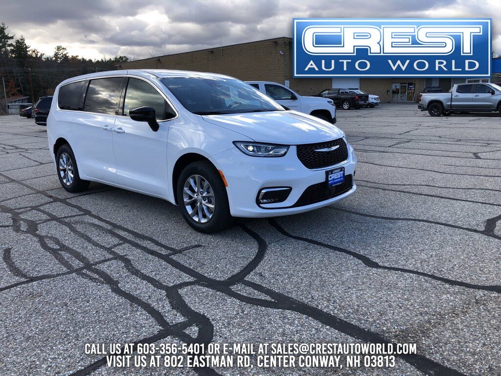 2026 Chrysler Pacifica Select AWD