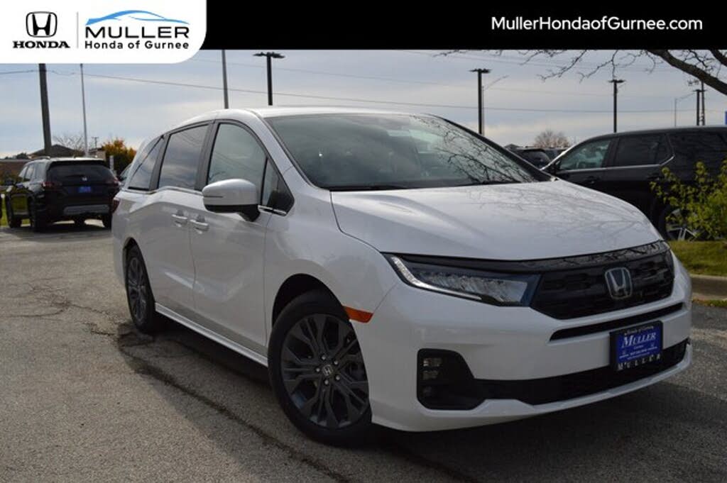 2026 Honda Odyssey Touring FWD