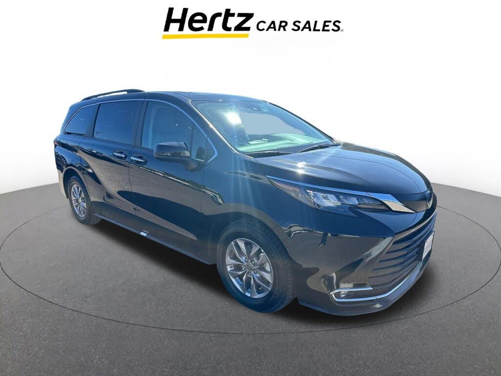 2024 Toyota Sienna XLE 7-Passenger FWD