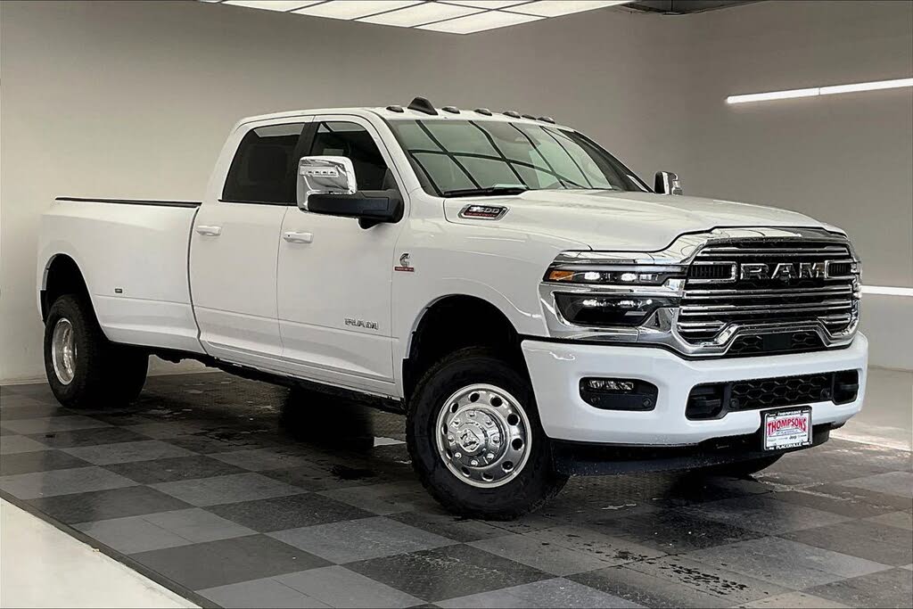 2026 RAM 3500 Laramie Crew Cab LB DRW 4WD
