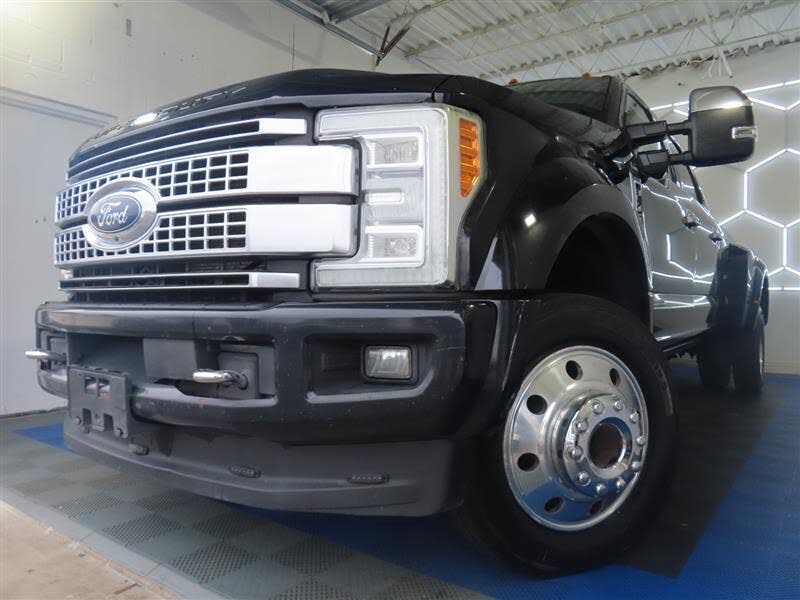 2017 Ford F-450 Super Duty Platinum Crew Cab LB DRW 4WD