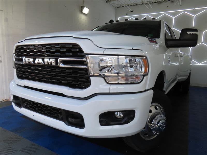 2024 RAM 3500 Big Horn Crew Cab LB DRW 4WD