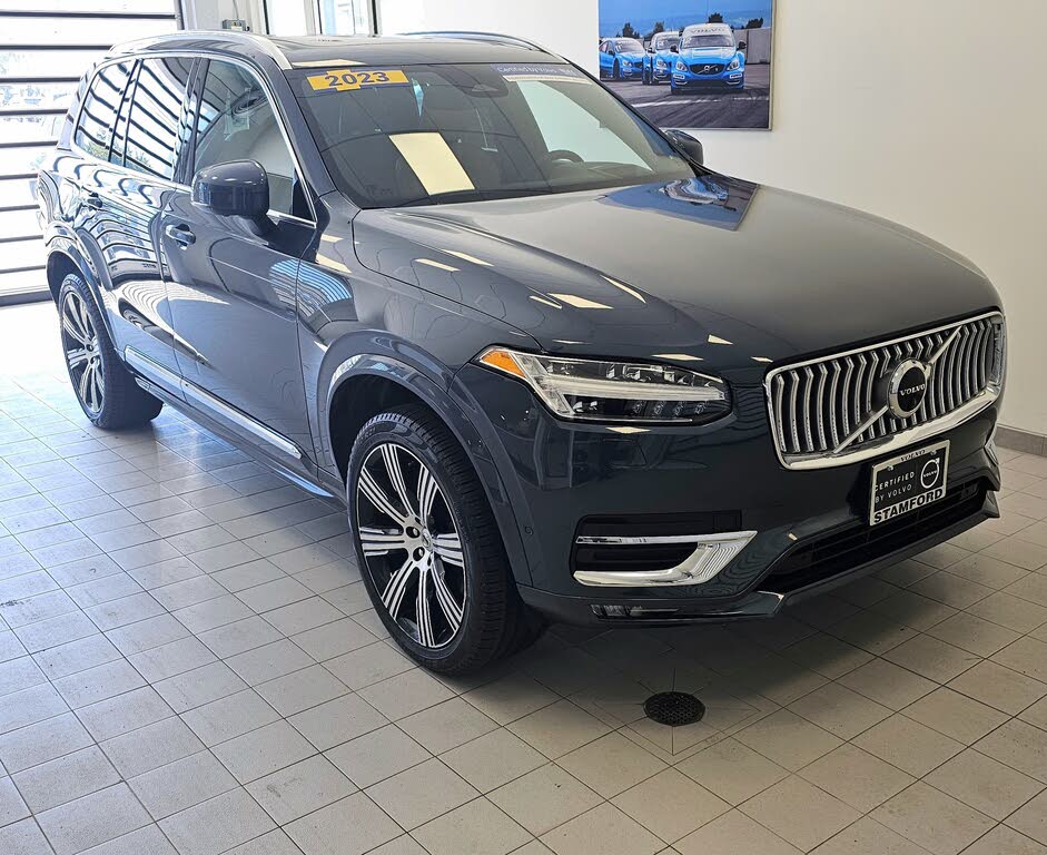 2023 Volvo XC90 B6 Ultimate Bright Theme 7-Passenger AWD