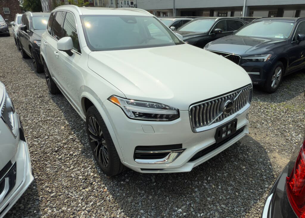 2023 Volvo XC90 Recharge T8 Plus Bright Theme 7-Passenger eAWD