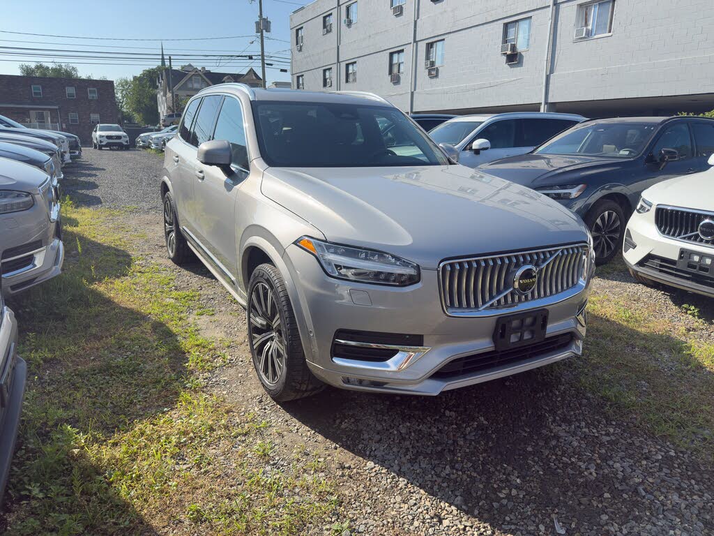 2024 Volvo XC90 B5 Plus Bright Theme AWD
