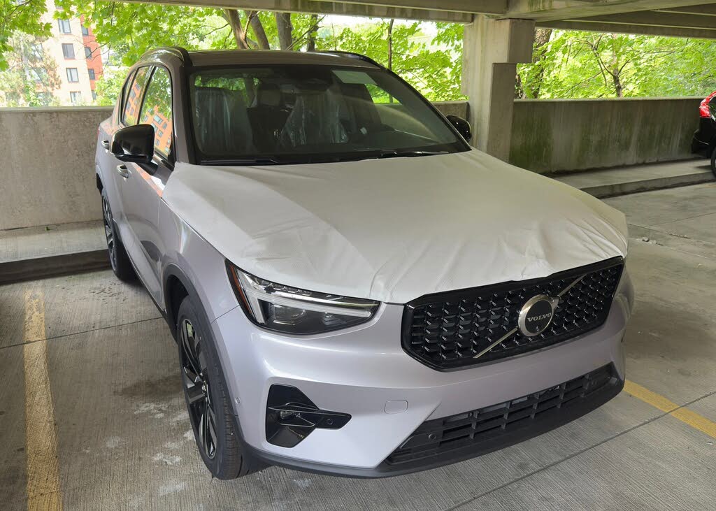 2026 Volvo XC40 B5 Ultra AWD