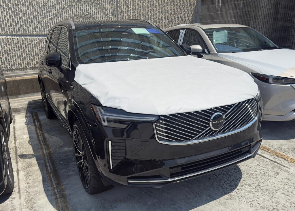 2026 Volvo XC90 B6 Plus 6-Passenger AWD