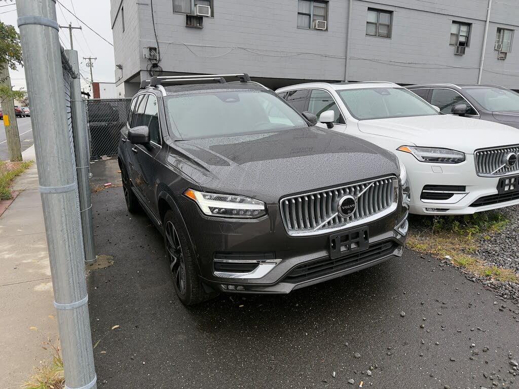 2024 Volvo XC90 B6 Ultimate Bright Theme 7-Passenger AWD