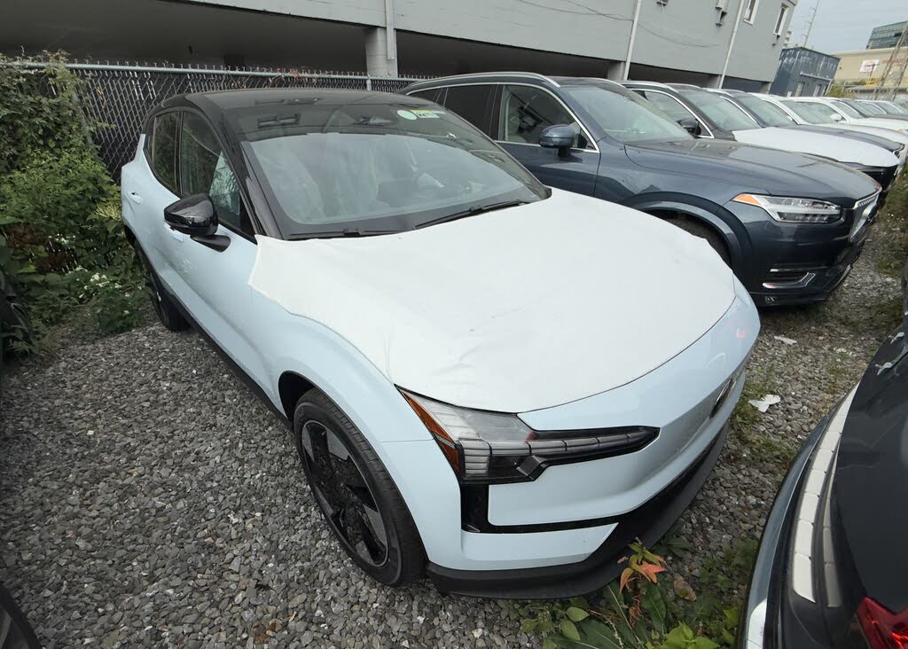 2025 Volvo EX30 Twin Plus eAWD