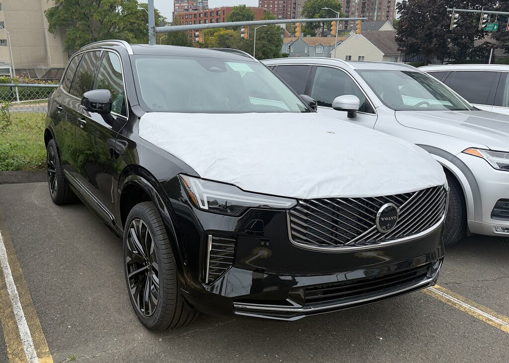 2026 Volvo XC90 B6 Plus 7-Passenger AWD