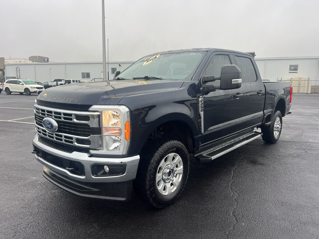 2023 Ford F-250 Super Duty XLT Crew Cab 4WD