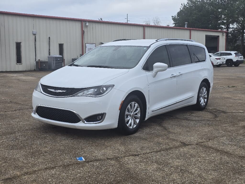 2019 Chrysler Pacifica Touring L FWD
