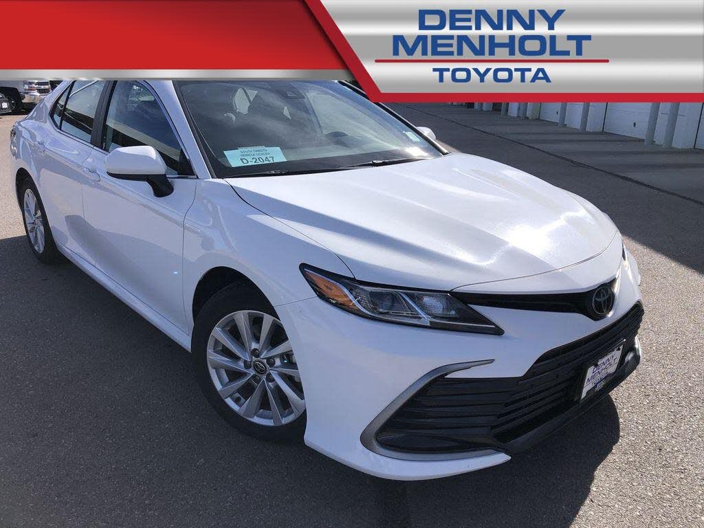 2024 Toyota Camry LE FWD