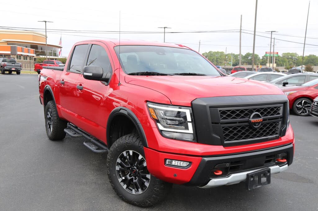 2021 Nissan Titan PRO-4X Crew Cab 4WD
