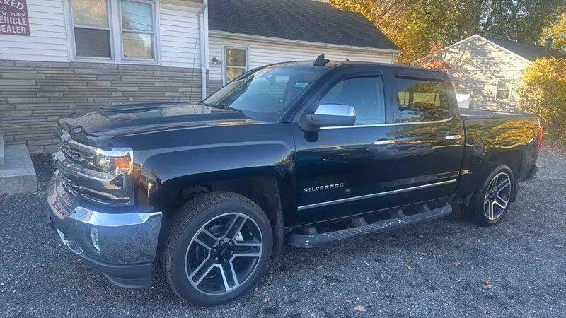2017 Chevrolet Silverado 1500 LTZ Crew Cab 4WD