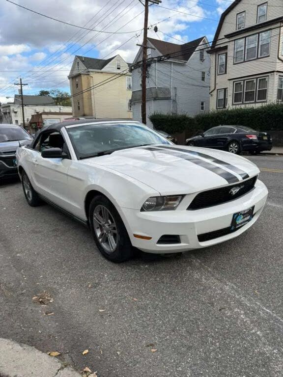 2012 Ford Mustang V6 Premium Convertible RWD