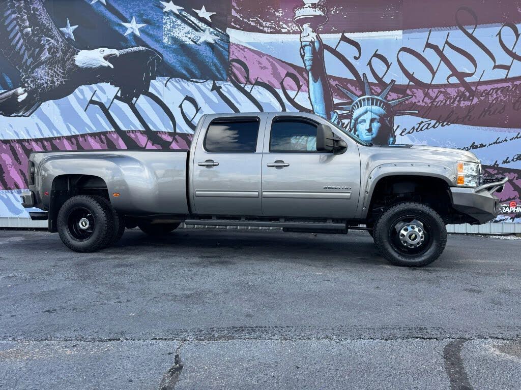 2013 Chevrolet Silverado 3500HD LTZ Crew Cab LB 4WD