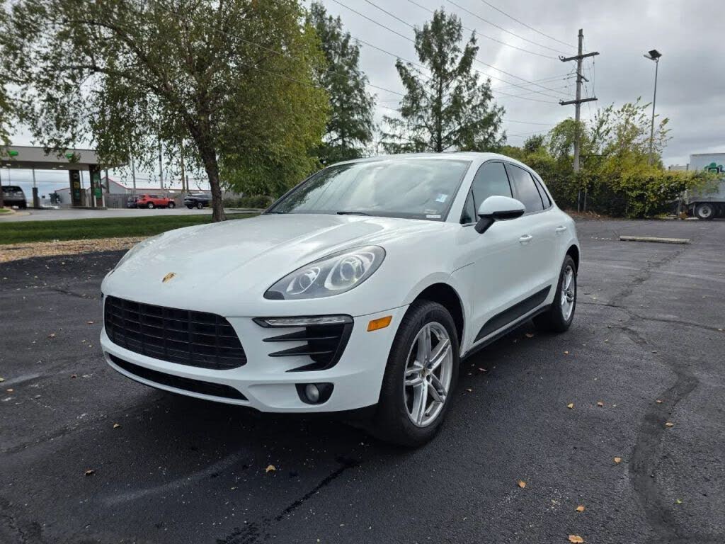 2017 Porsche Macan AWD