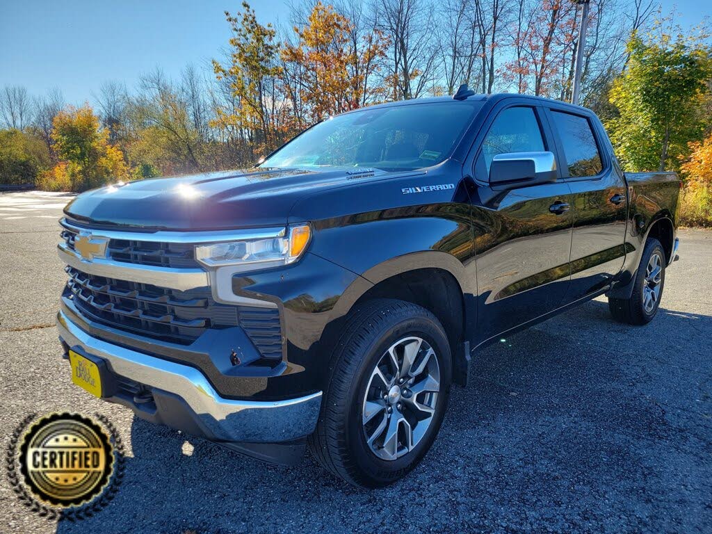 2025 Chevrolet Silverado 1500 LT Crew Cab 4WD