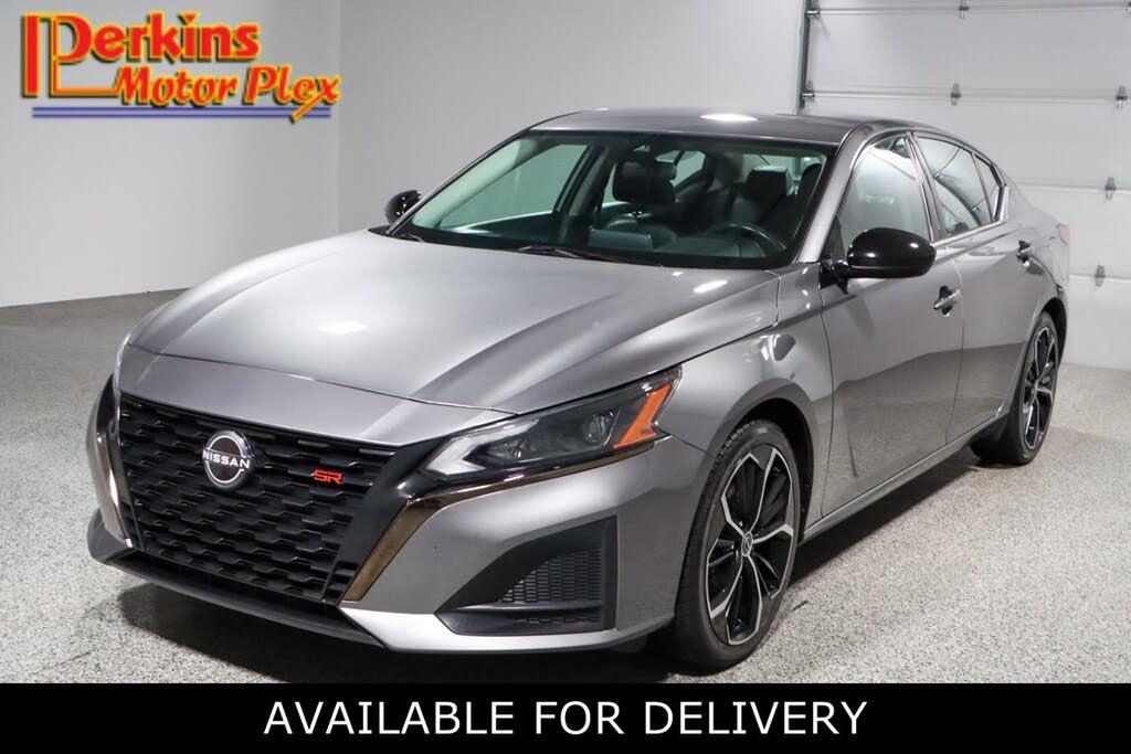 2023 Nissan Altima 2.5 SR FWD
