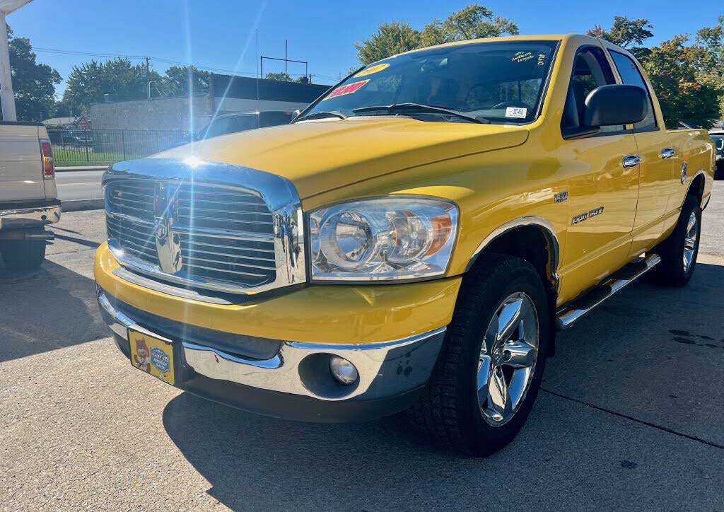 2007 Dodge RAM 1500 ST Quad Cab RWD
