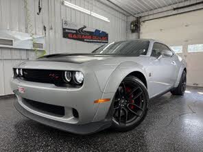 Dodge Challenger R/T Scat Pack Widebody RWD